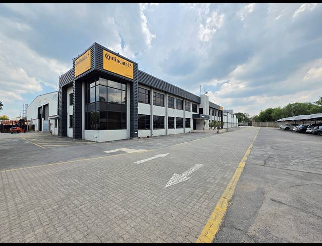 5,057M² WAREHOUSE FOR SALE IN CITY DEEP